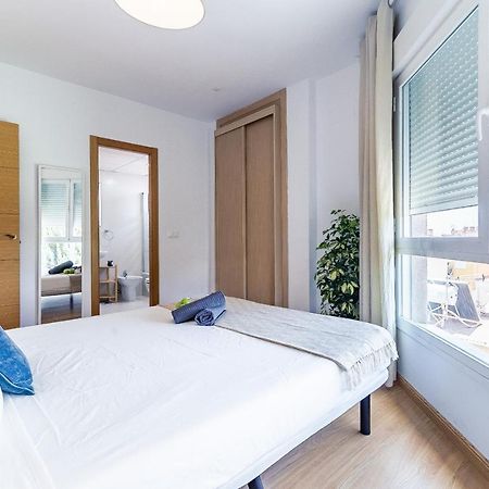 Modern Beach Apartment Valparaiso With Parking Málaga Exteriör bild