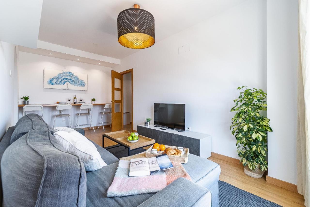 Modern Beach Apartment Valparaiso With Parking Málaga Exteriör bild