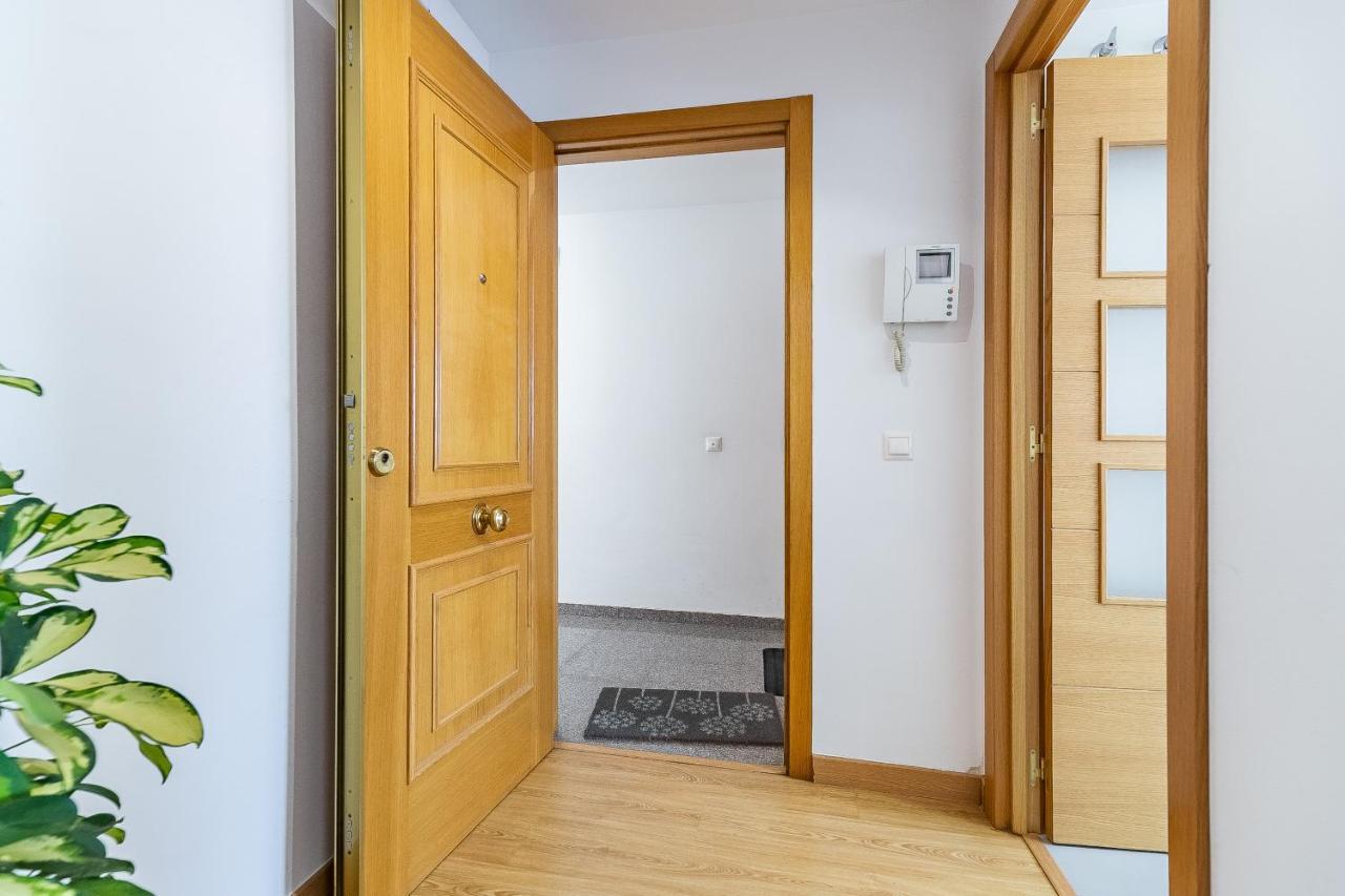 Modern Beach Apartment Valparaiso With Parking Málaga Exteriör bild