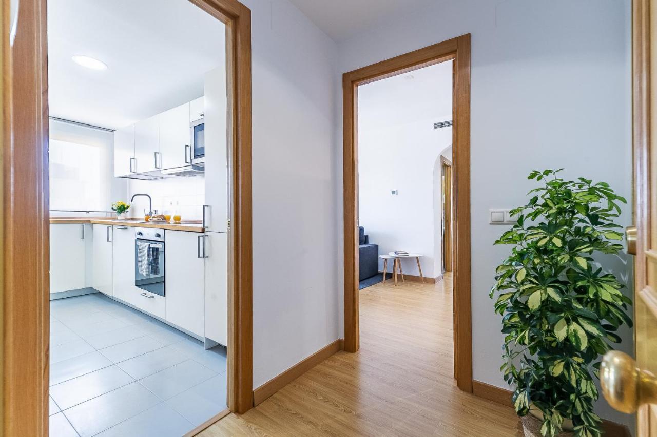Modern Beach Apartment Valparaiso With Parking Málaga Exteriör bild