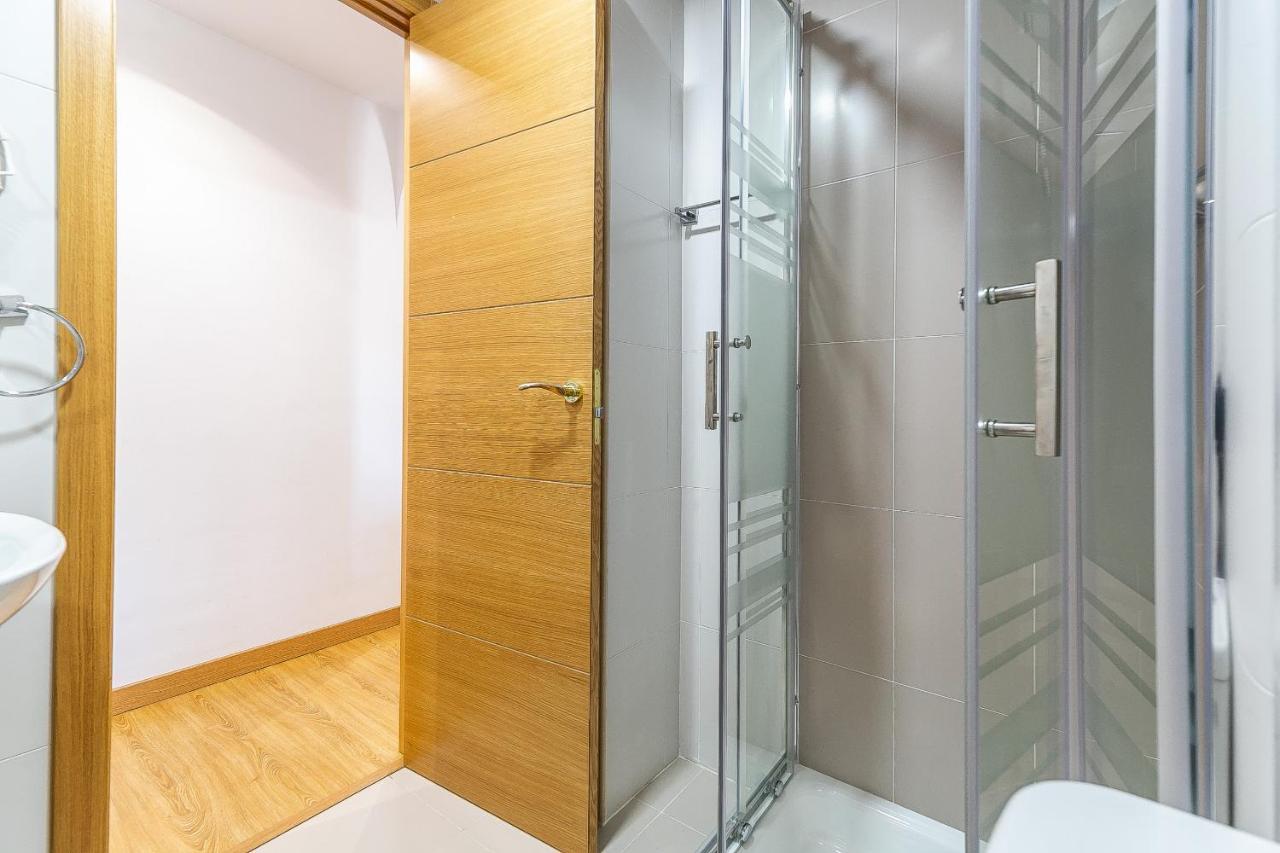 Modern Beach Apartment Valparaiso With Parking Málaga Exteriör bild